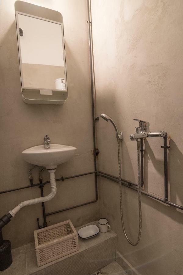 Monastiraki Citycenter Sleepbox- Unspoiled Athens Apartments Exterior foto